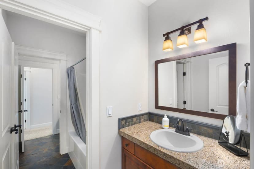 Property photo for 897 Spaulding Circle, Buckley photo 29