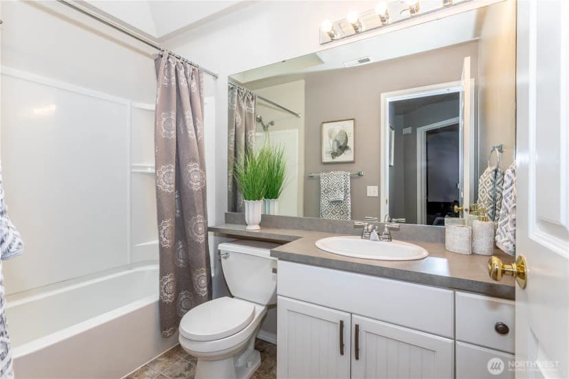 Property photo for 612 228th Street Sw #k202, Bothell photo 16