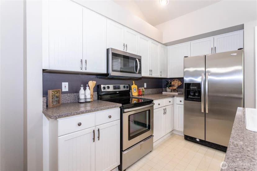Property photo for 612 228th Street Sw #k202, Bothell photo 9