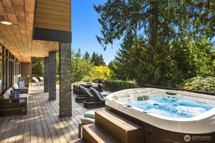 Property photo for 899 Nw Elford Drive, Seattle photo 9
