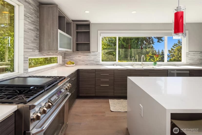 Property photo for 899 Nw Elford Drive, Seattle photo 8