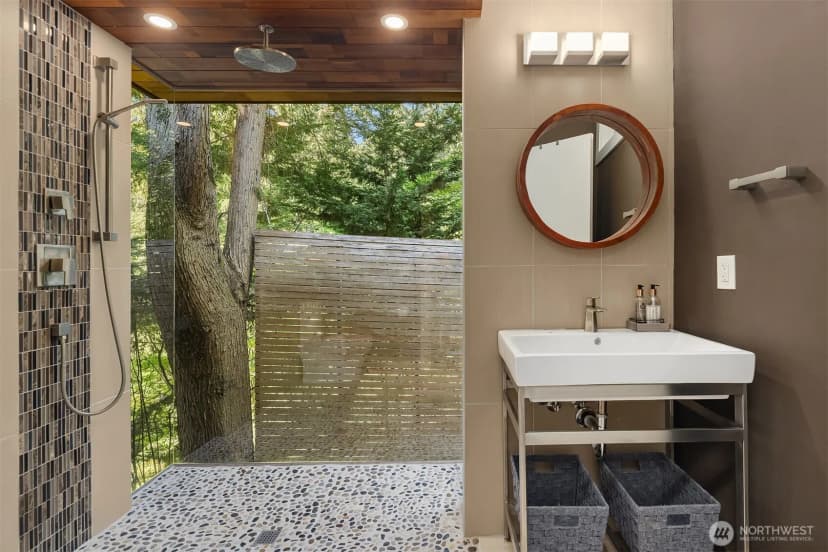Property photo for 899 Nw Elford Drive, Seattle photo 15