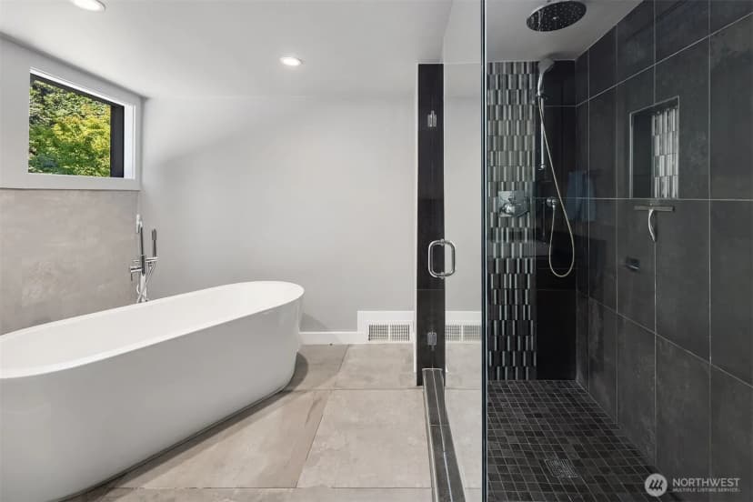 Property photo for 899 Nw Elford Drive, Seattle photo 14