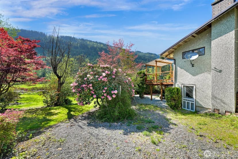 Property photo for 371 Lakeside Drive, Sedro Woolley photo 32