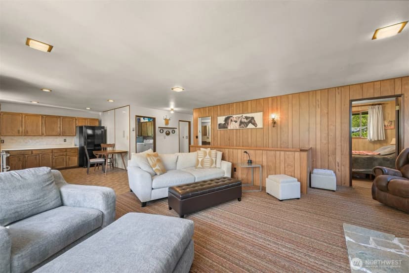 Property photo for 371 Lakeside Drive, Sedro Woolley photo 8