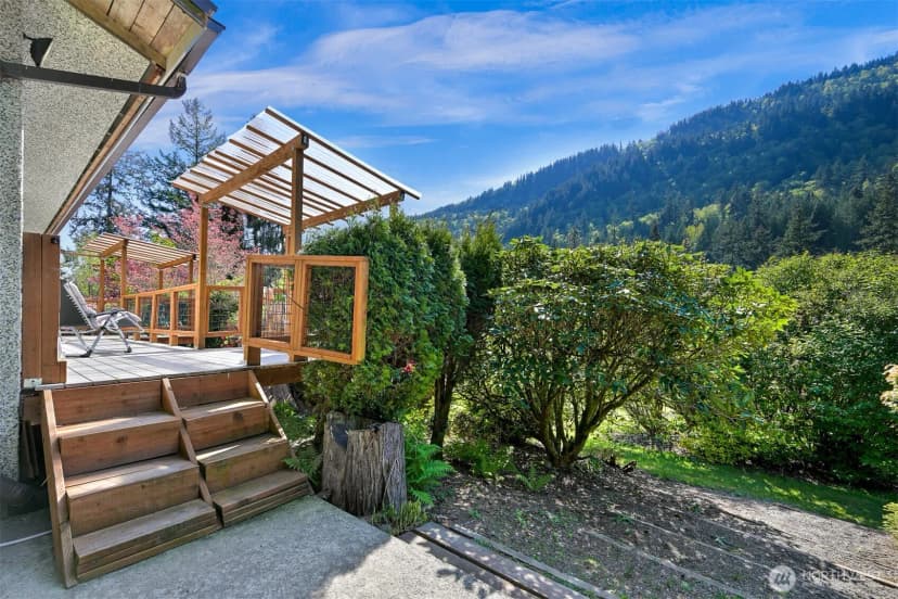 Property photo for 371 Lakeside Drive, Sedro Woolley photo 25