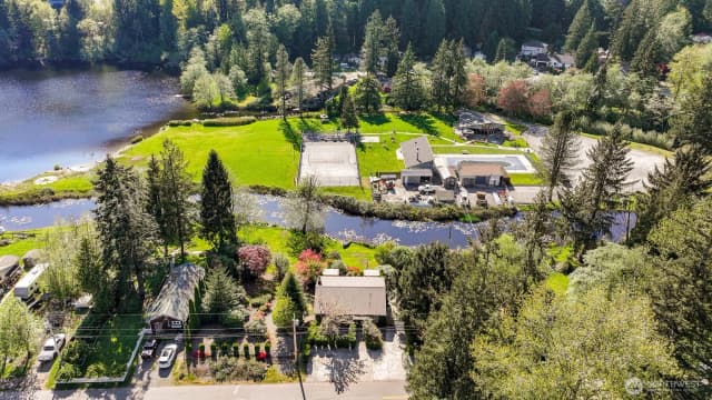 Property photo for 371 Lakeside Drive, Sedro Woolley photo 3