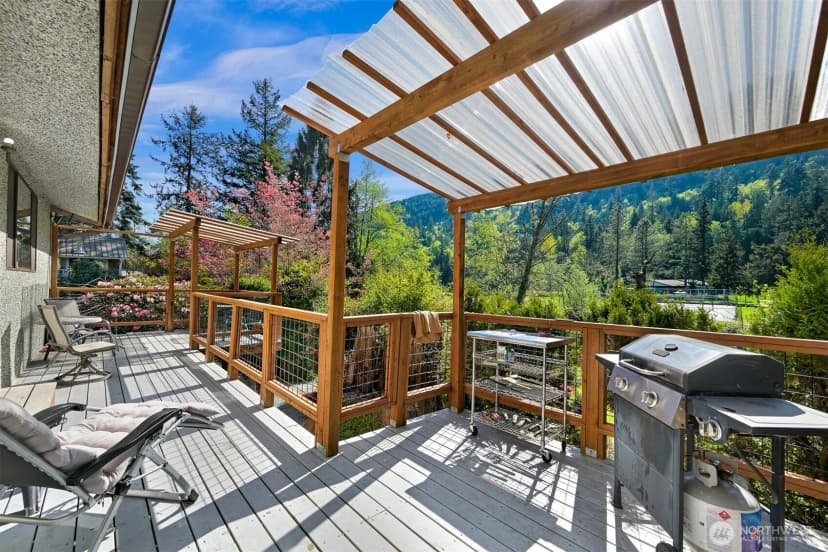 Property photo for 371 Lakeside Drive, Sedro Woolley photo 24
