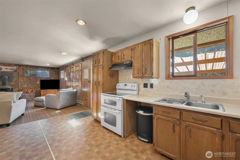 Property photo for 371 Lakeside Drive, Sedro Woolley photo 13