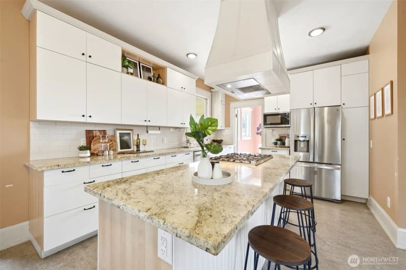 Property photo for 2329 Rucker Avenue, Everett photo 15