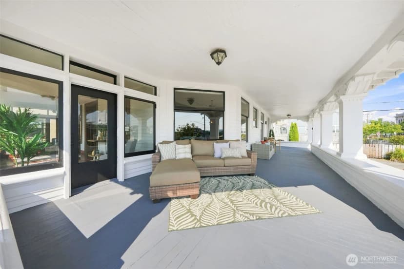 Property photo for 2329 Rucker Avenue, Everett photo 37
