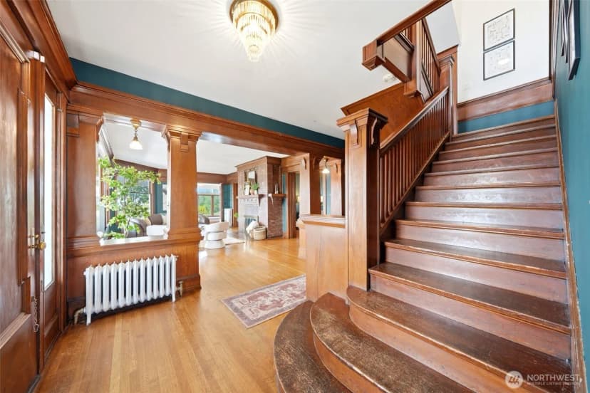 Property photo for 2329 Rucker Avenue, Everett photo 4