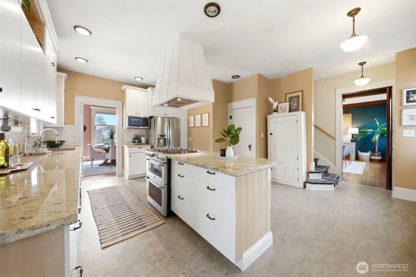 Property photo for 2329 Rucker Avenue, Everett photo 14