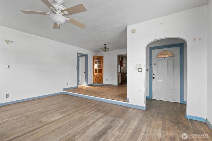 Property photo for 1420 S 6th Street, Mount Vernon photo 9
