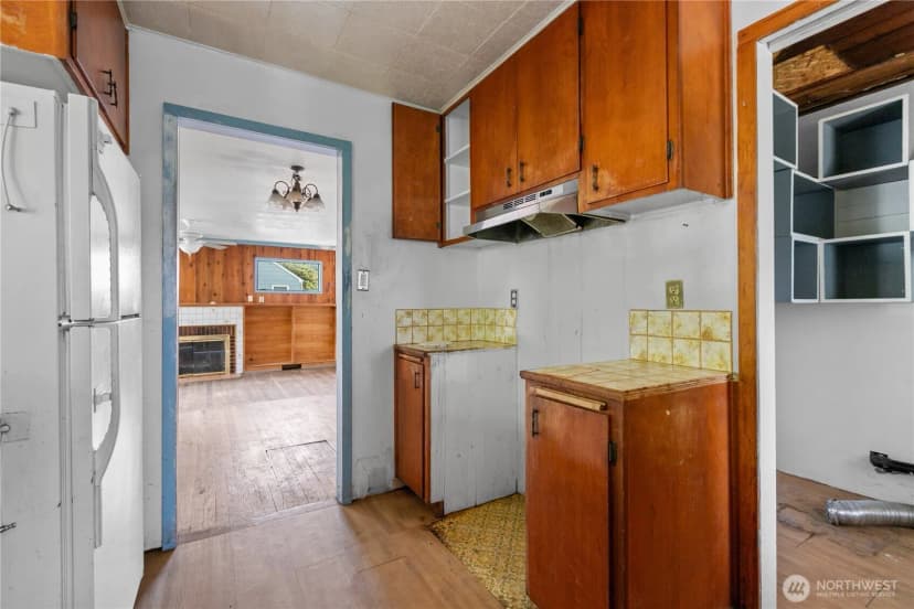 Property photo for 1420 S 6th Street, Mount Vernon photo 14