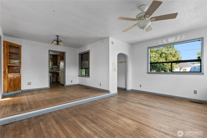 Property photo for 1420 S 6th Street, Mount Vernon photo 8