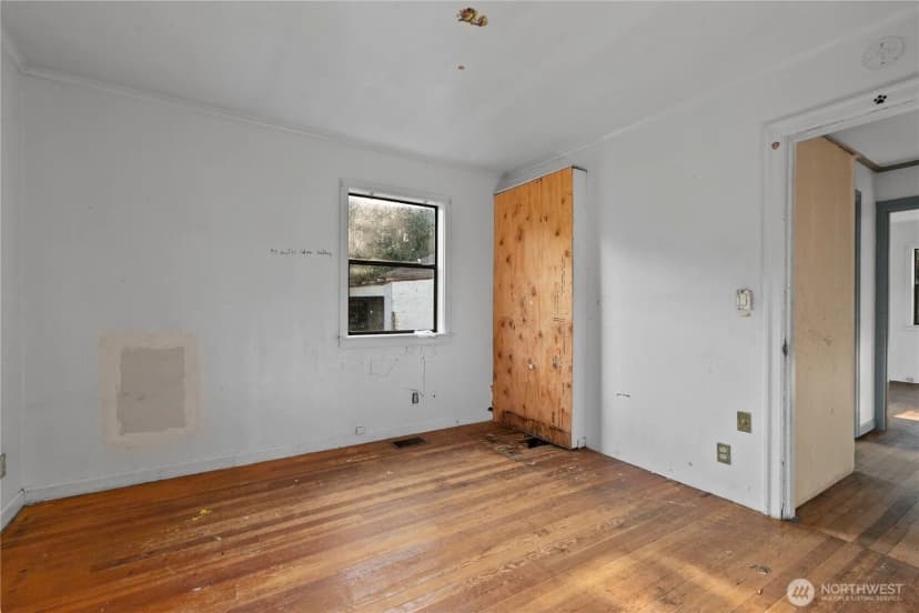 Property photo for 1420 S 6th Street, Mount Vernon photo 18