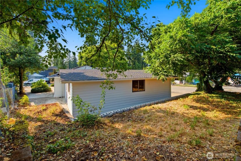 Property photo for 853 S 306th Street, Federal Way photo 26