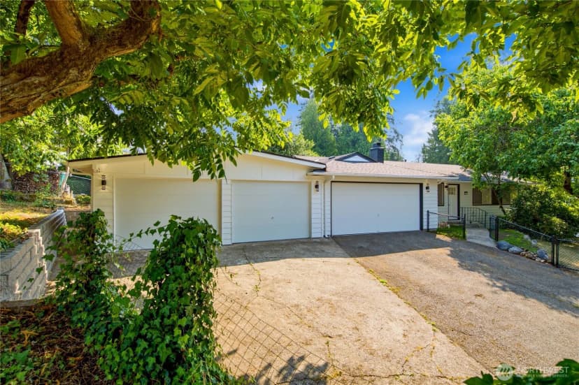 Property photo for 853 S 306th Street, Federal Way photo 33