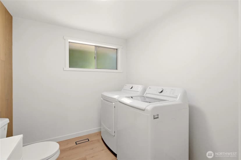 Property photo for 853 S 306th Street, Federal Way photo 19