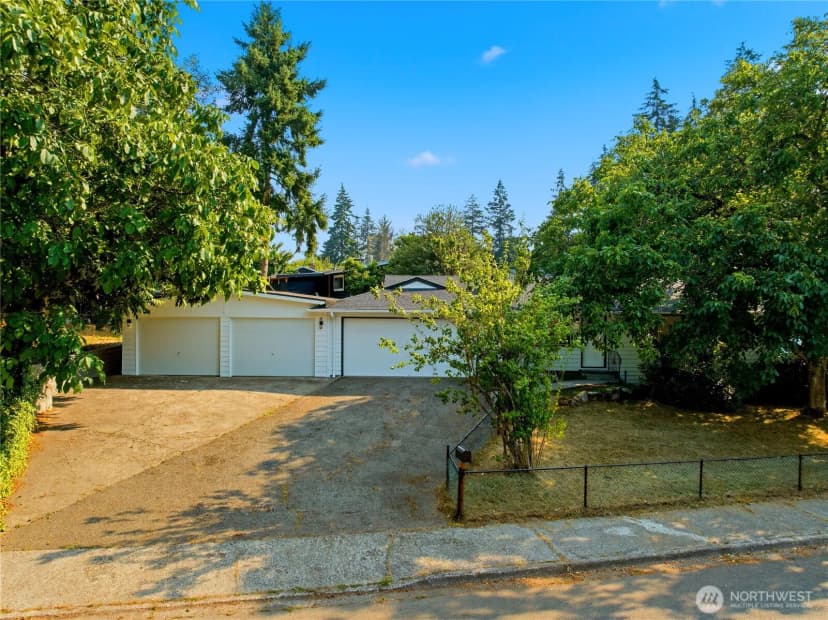 Property photo for 853 S 306th Street, Federal Way photo 35