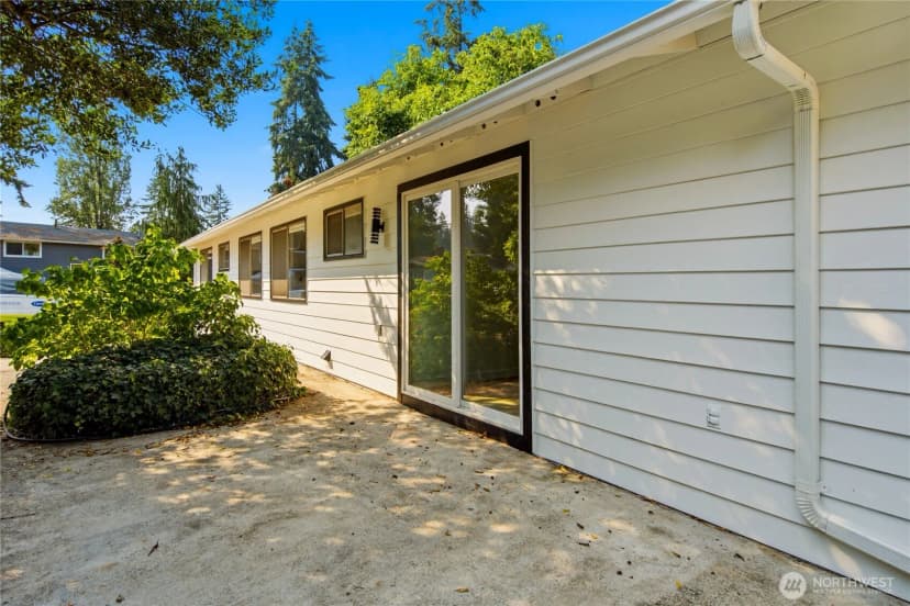 Property photo for 853 S 306th Street, Federal Way photo 28