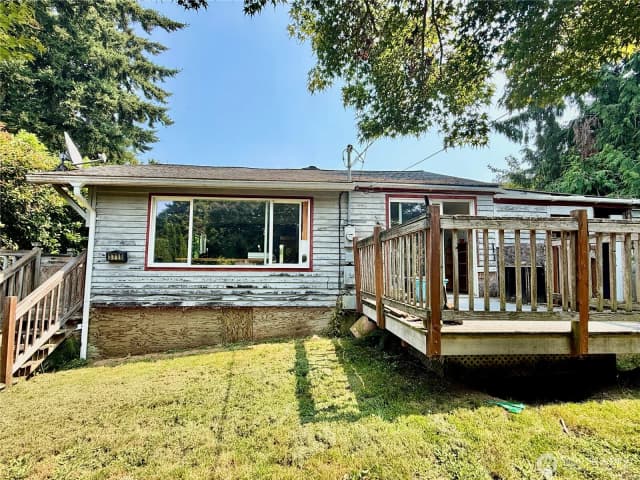 Property photo for 3719 Commercial Avenue, Anacortes photo 3