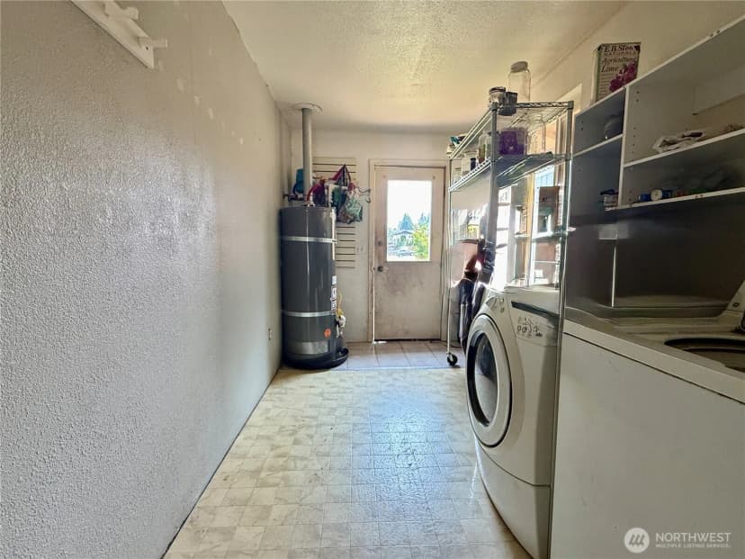 Property photo for 3719 Commercial Avenue, Anacortes photo 14