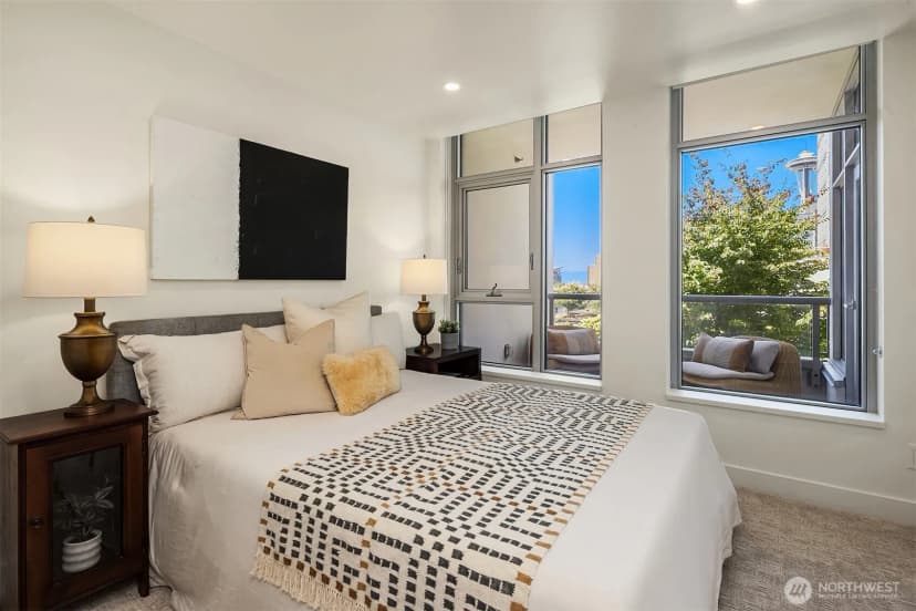 Property photo for 588 Bell Street #813s, Seattle photo 11
