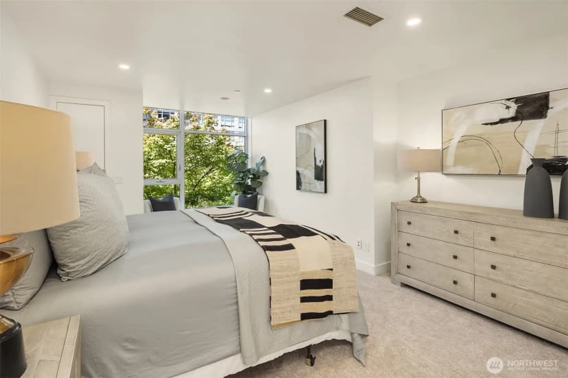 Property photo for 588 Bell Street #813s, Seattle photo 13