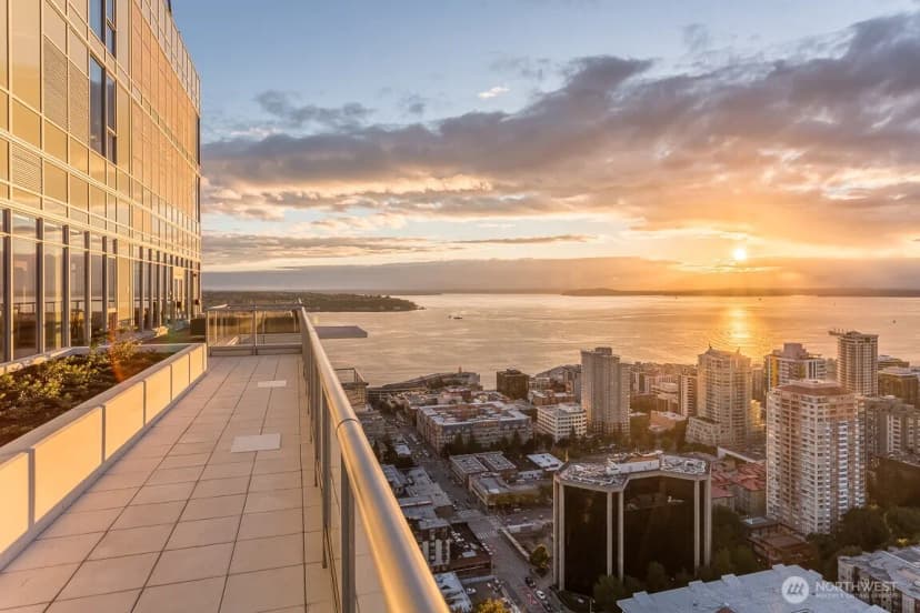 Property photo for 588 Bell Street #813s, Seattle photo 36