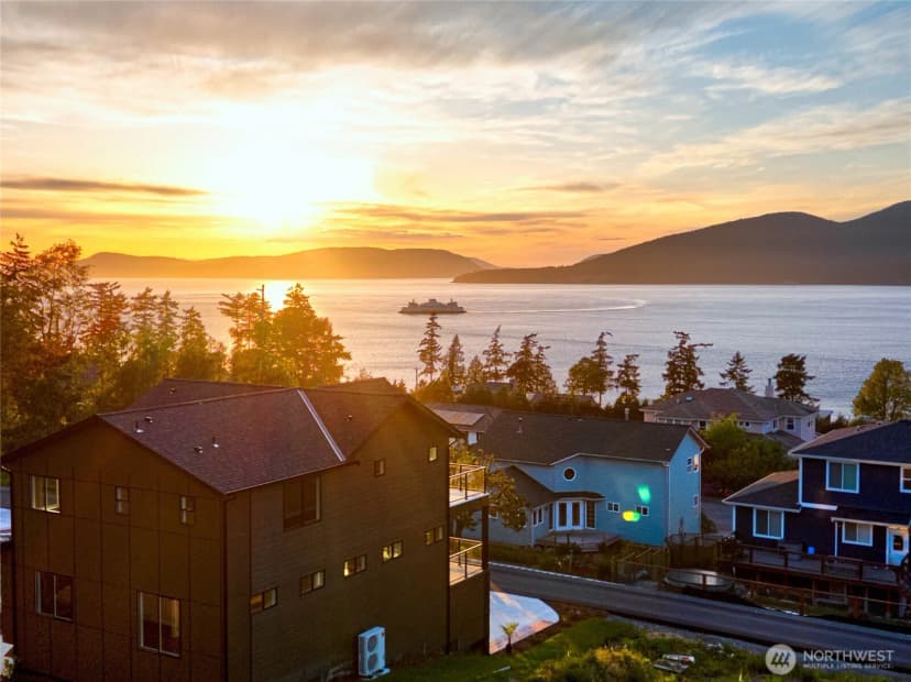 Property photo for 3706 W 3rd Street, Anacortes