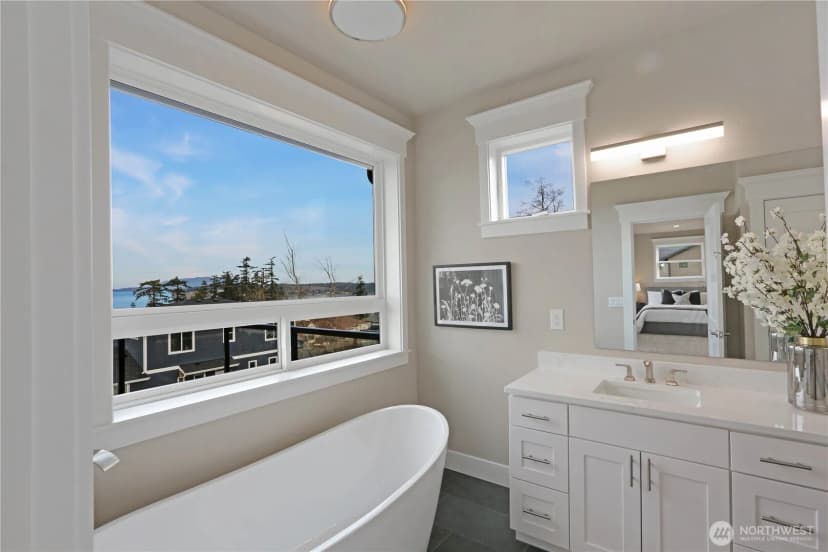 Property photo for 3706 W 3rd Street, Anacortes photo 36