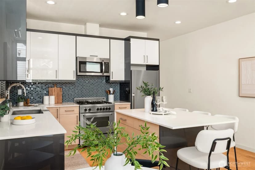Property photo for 464 Ne Maple Leaf Place #b, Seattle photo 9