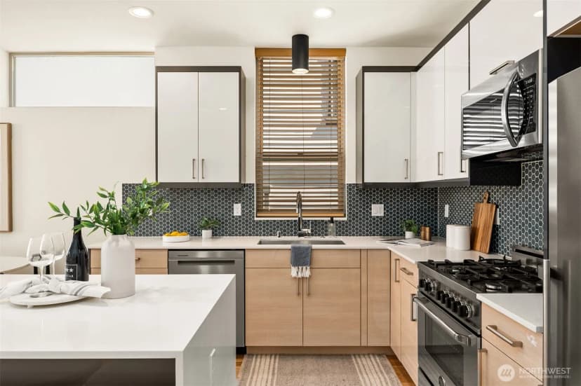 Property photo for 464 Ne Maple Leaf Place #b, Seattle photo 12