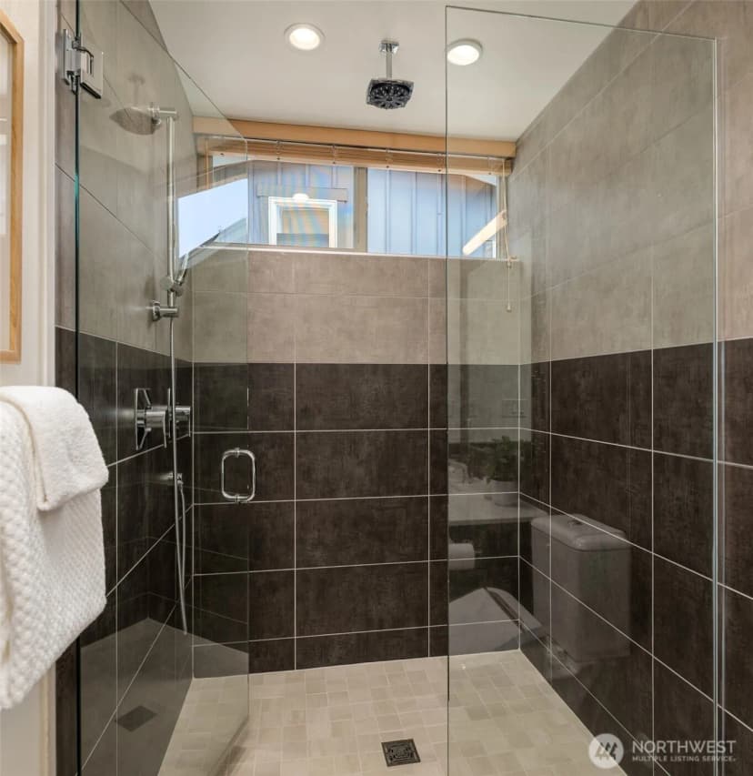 Property photo for 464 Ne Maple Leaf Place #b, Seattle photo 17