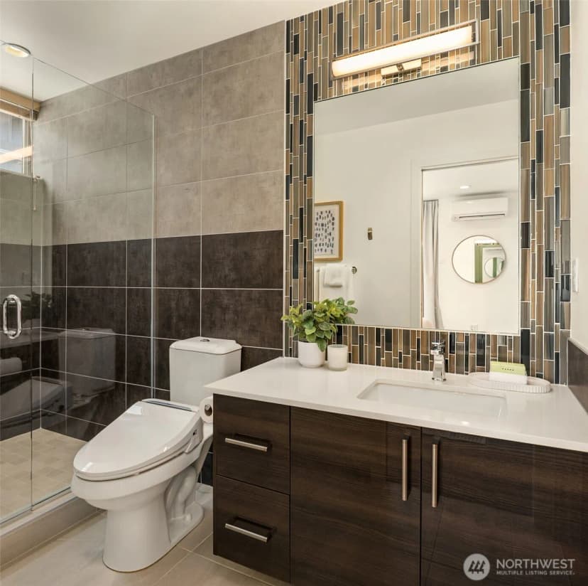 Property photo for 464 Ne Maple Leaf Place #b, Seattle photo 16