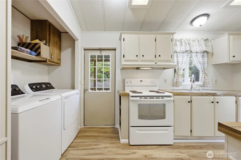 Property photo for 600 Lincoln Road Ne #9, Poulsbo photo 8