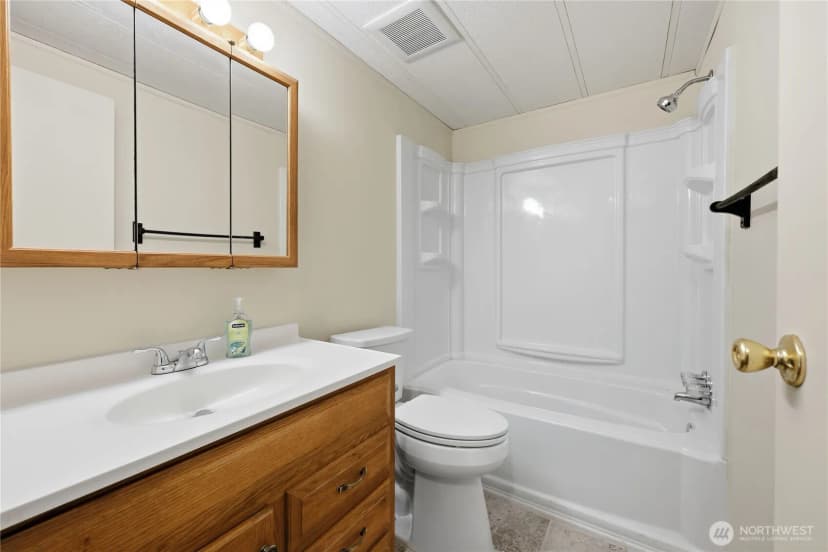 Property photo for 600 Lincoln Road Ne #9, Poulsbo photo 13
