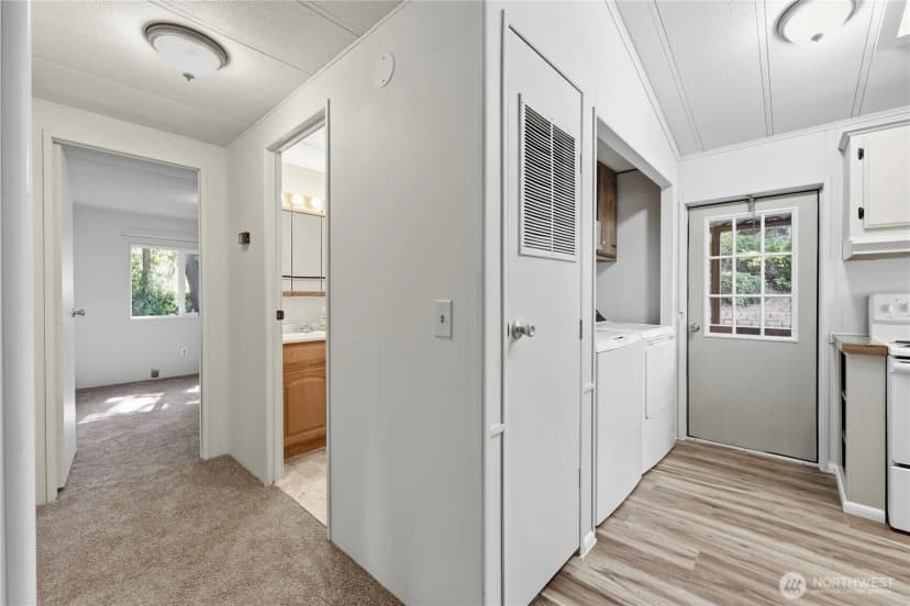 Property photo for 600 Lincoln Road Ne #9, Poulsbo photo 9