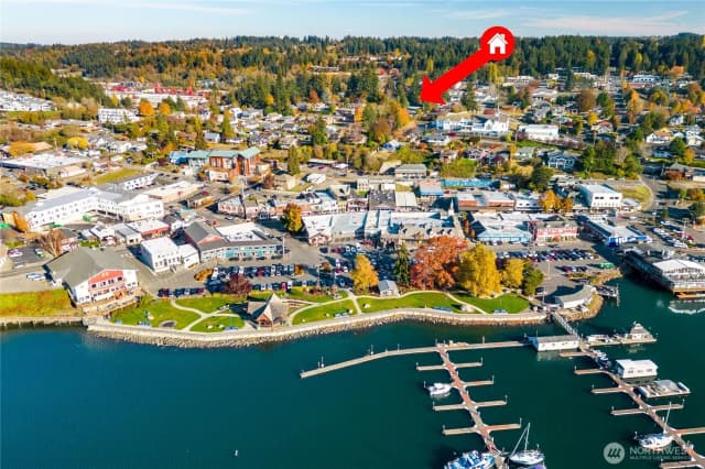 Property photo for 600 Lincoln Road Ne #9, Poulsbo photo 2