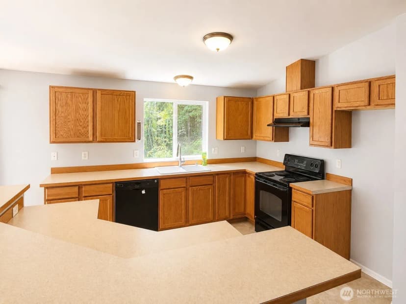 Property photo for 1671 Dickinson Avenue, Shelton photo 6