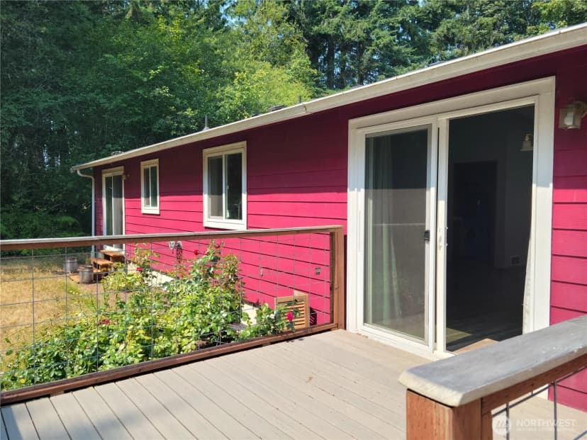 Property photo for 1671 Dickinson Avenue, Shelton photo 14