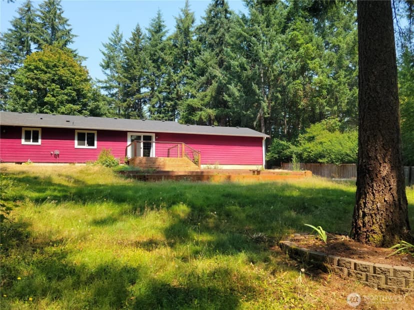 Property photo for 1671 Dickinson Avenue, Shelton photo 18