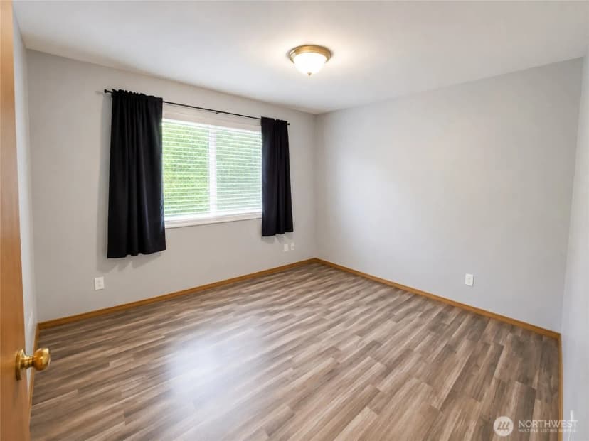 Property photo for 1671 Dickinson Avenue, Shelton photo 11
