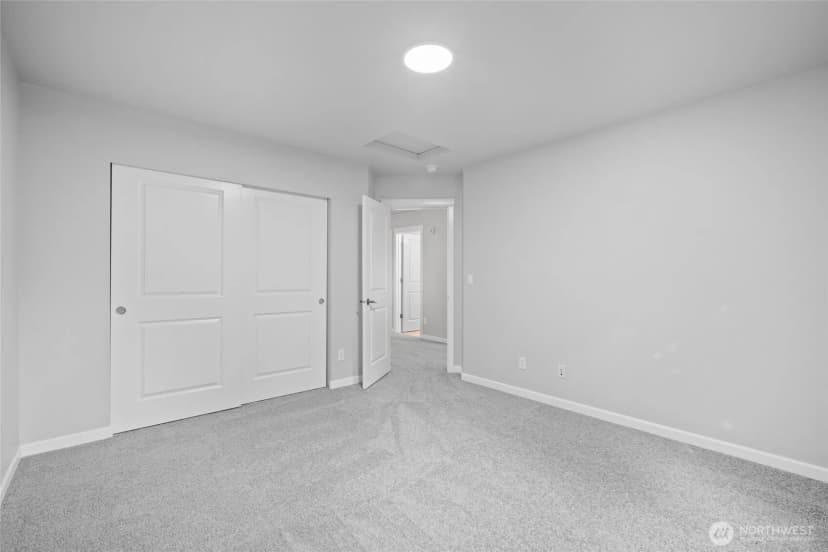Property photo for 13816 12th Drive Se, Mill Creek photo 25