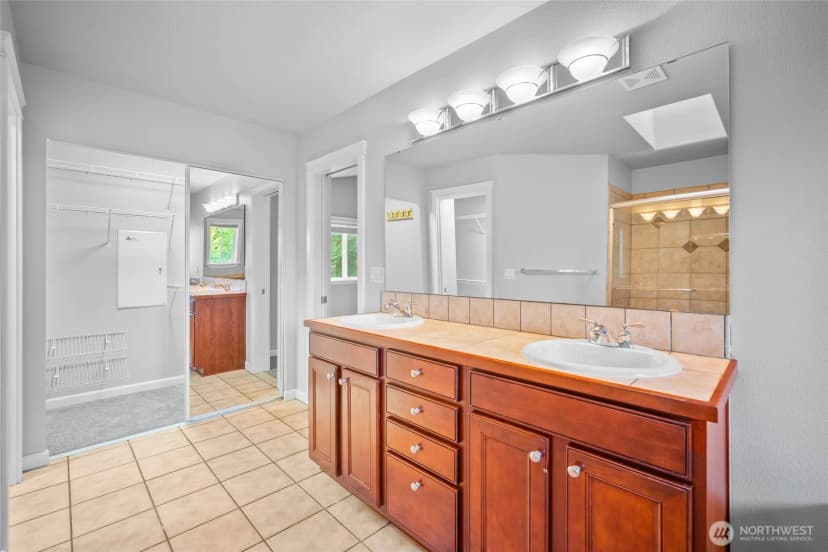 Property photo for 13816 12th Drive Se, Mill Creek photo 30