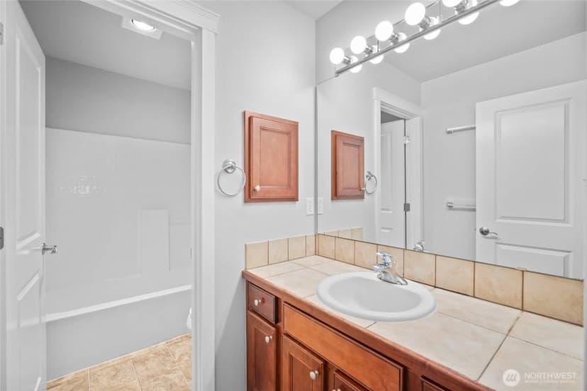 Property photo for 13816 12th Drive Se, Mill Creek photo 22