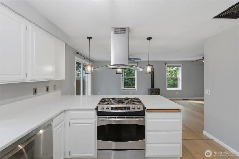 Property photo for 528 Seahawk Street Se, Lacey photo 6