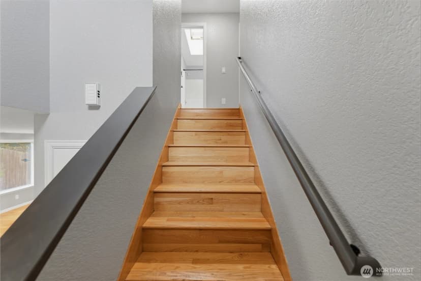 Property photo for 528 Seahawk Street Se, Lacey photo 12